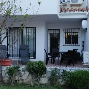  Apartamento Beautiful In La Carihuela,